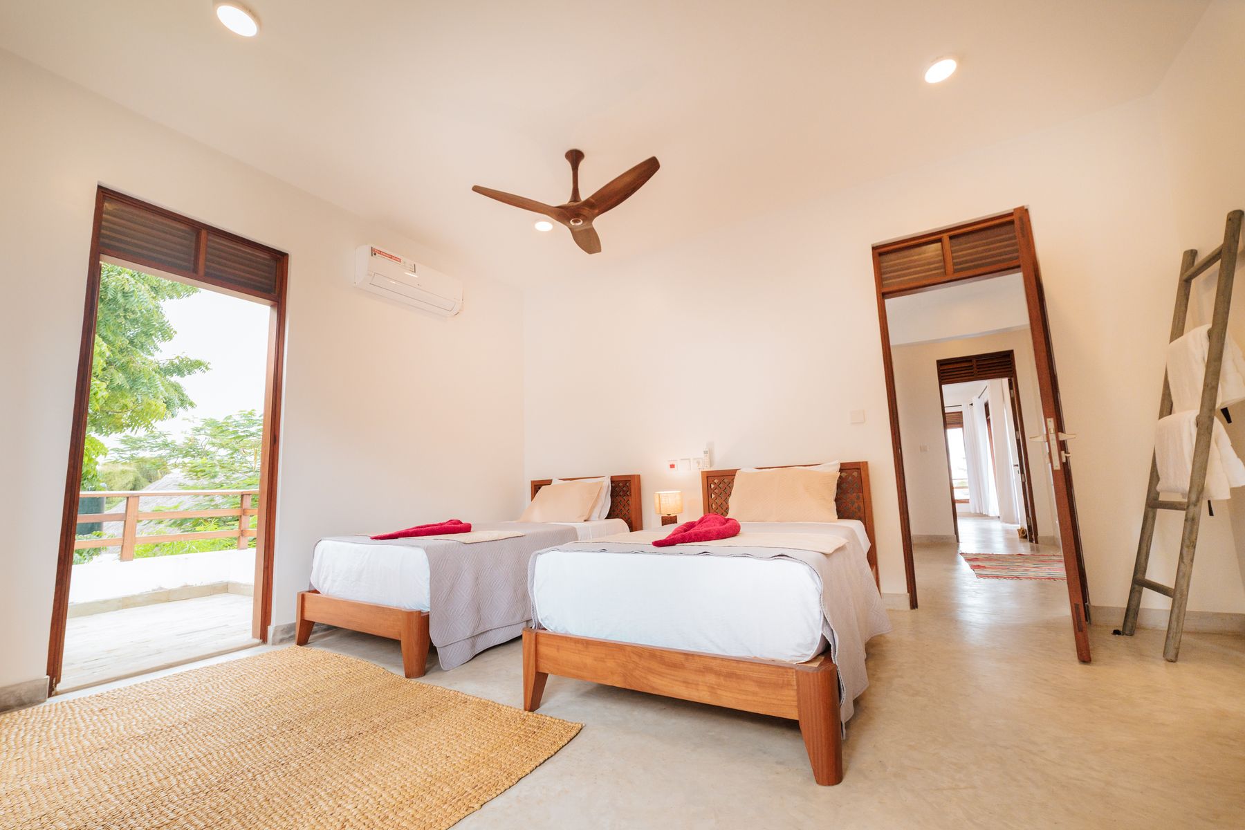 Twin beds that can be joined into a king